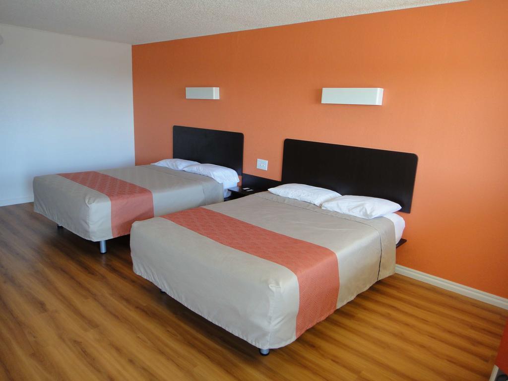 Motel 6-Clinton, Ok Bagian luar foto