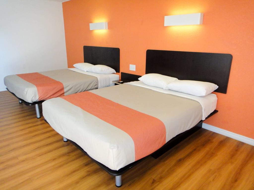 Motel 6-Clinton, Ok Bagian luar foto