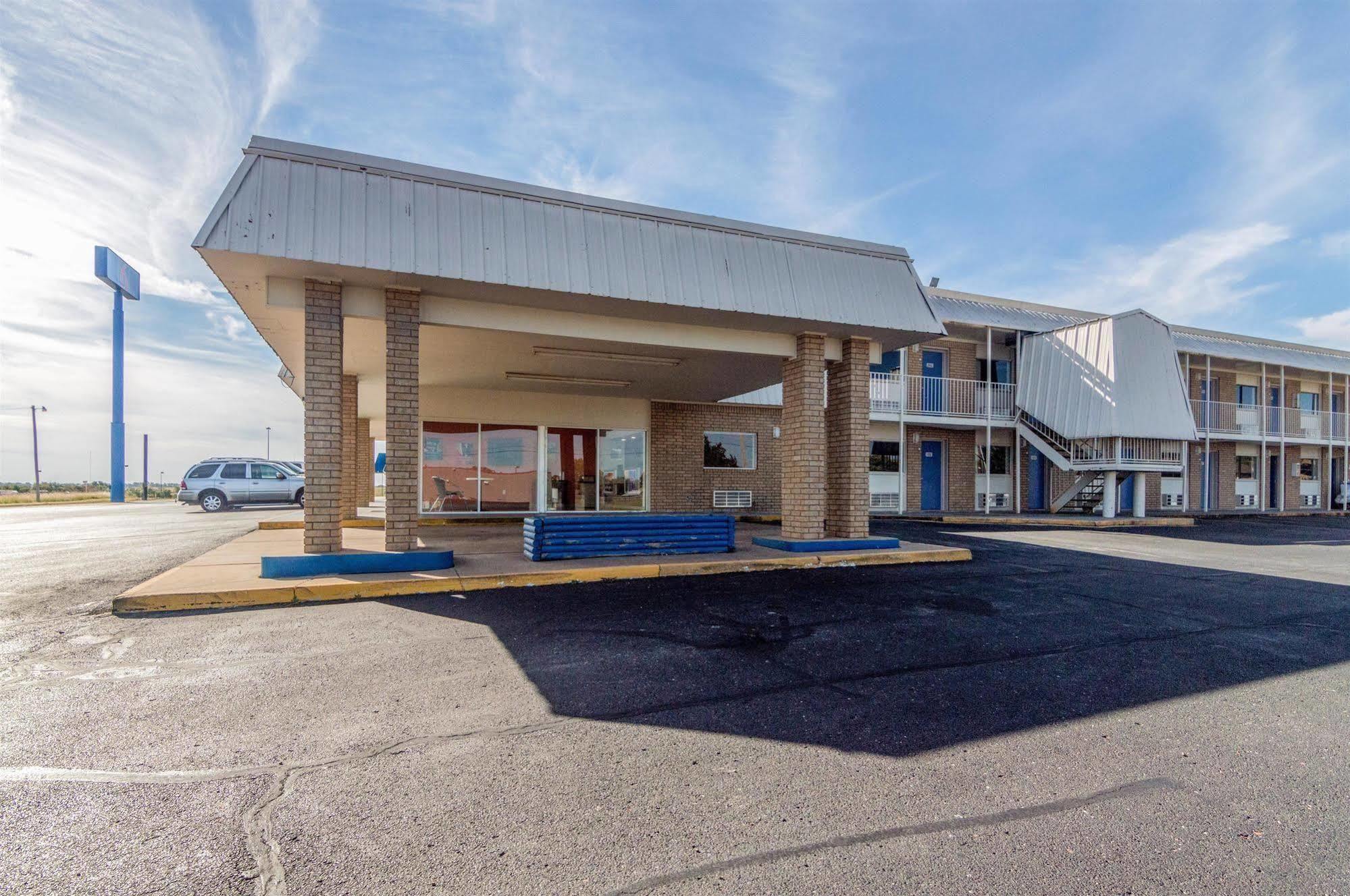Motel 6-Clinton, Ok Bagian luar foto