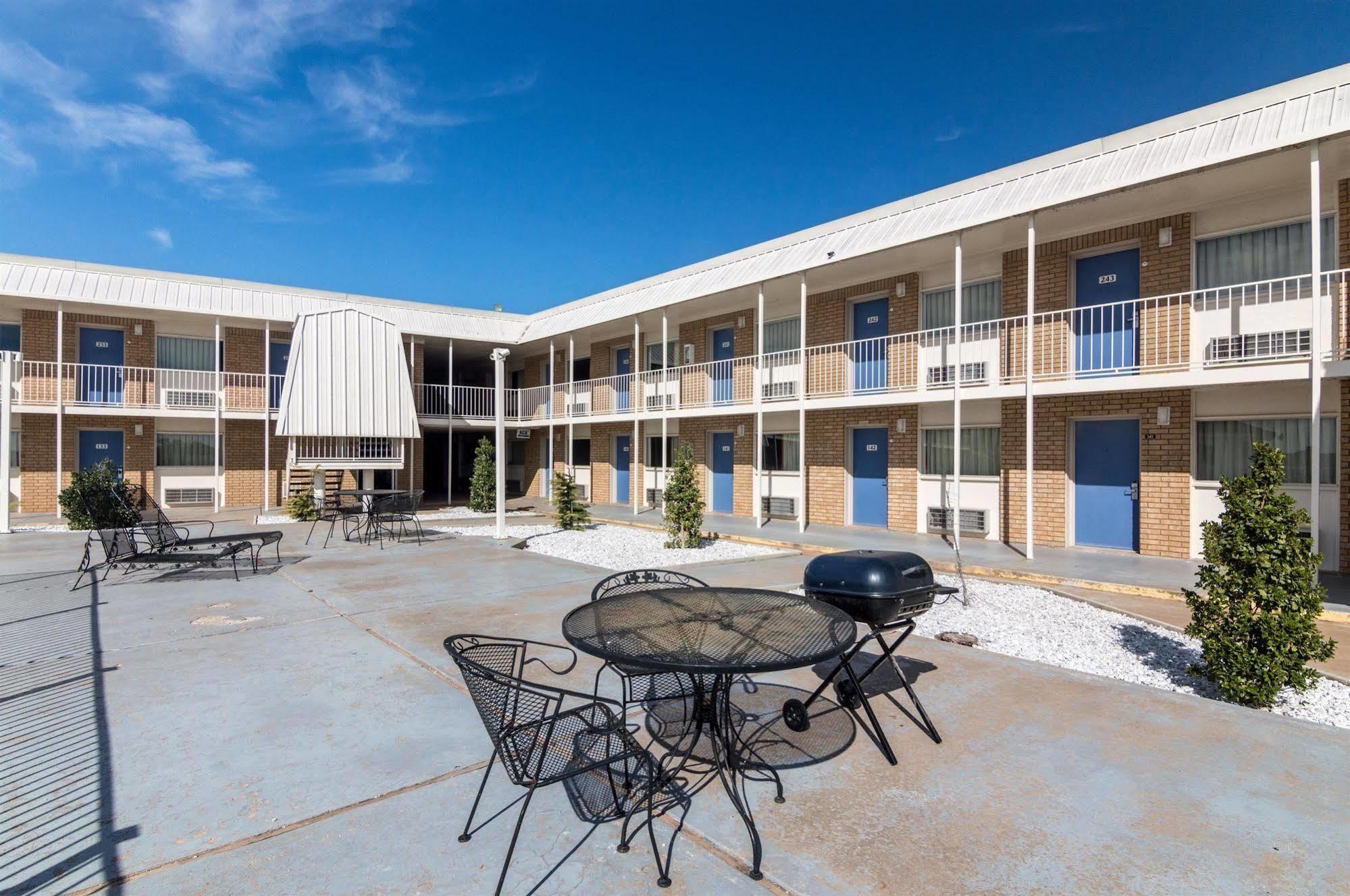 Motel 6-Clinton, Ok Bagian luar foto